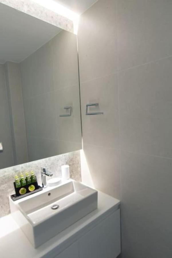Modern Apartment Close To Athens City Center Eksteriør bilde