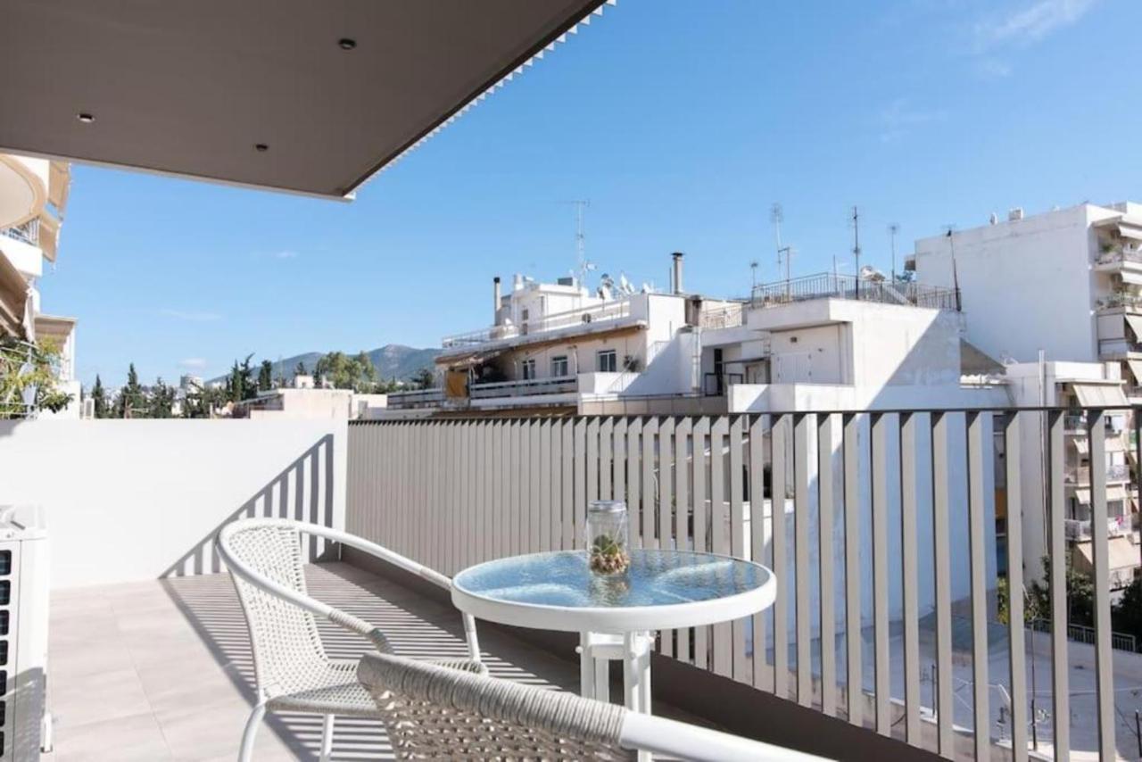 Modern Apartment Close To Athens City Center Eksteriør bilde